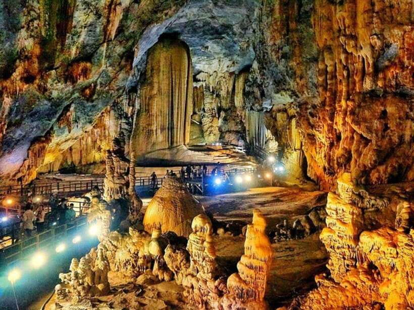 Phong Nha/Dong Hoi: Phong Nha Cave and Paradise Cave Tour - Lunch brings the pace back down