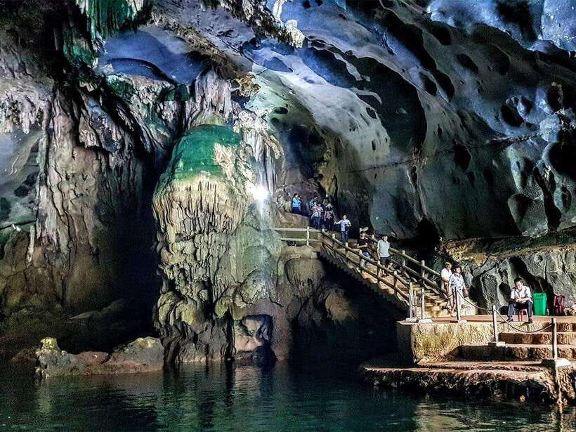 Phong Nha/Dong Hoi: Phong Nha Cave and Paradise Cave Tour - Phong Nha Cave adds wartime context