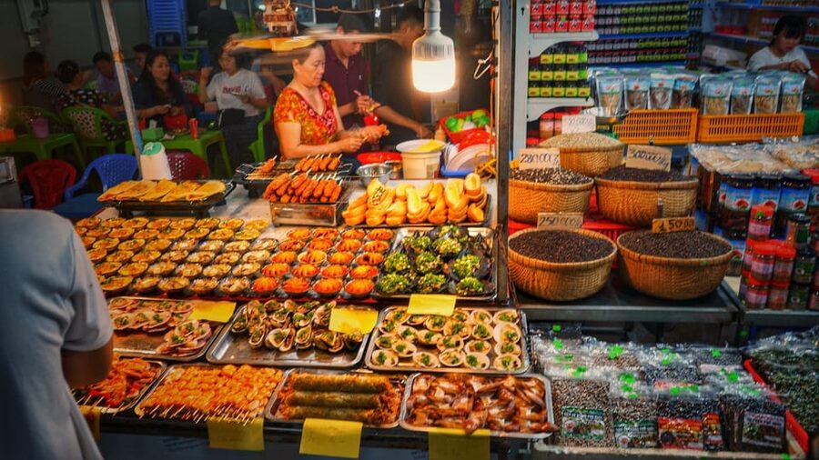 Phu Quoc: Street Food Tour - Starting with skewers and local snacks