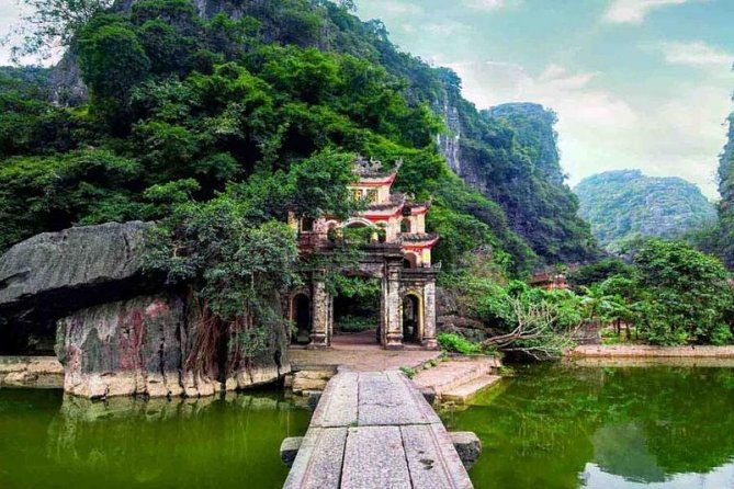 Premium Hoa lu - Trang An - Mua Cave with Buffet Lunch from Hanoi - Who should book this Ninh Binh outing?