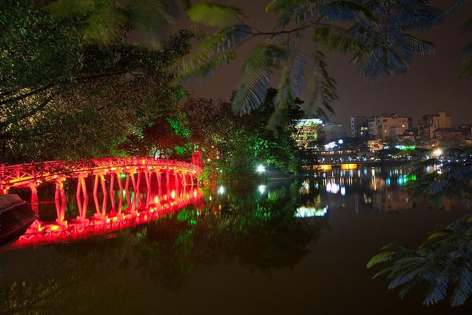 Private Evening Walking Tour - Cyclo & Water Puppet Show in Hanoi Old Quarter - Who should book this Hanoi evening tour