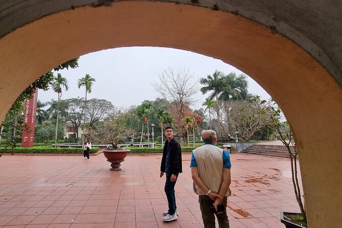 Private Full-day Hanoi City Tour With Local Experts - Hoa Lo Prison and the Hanoi Hilton story