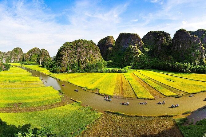 Private Full-day Tour in Quintessence of Ninh Binh - A traditional lunch with time to pause