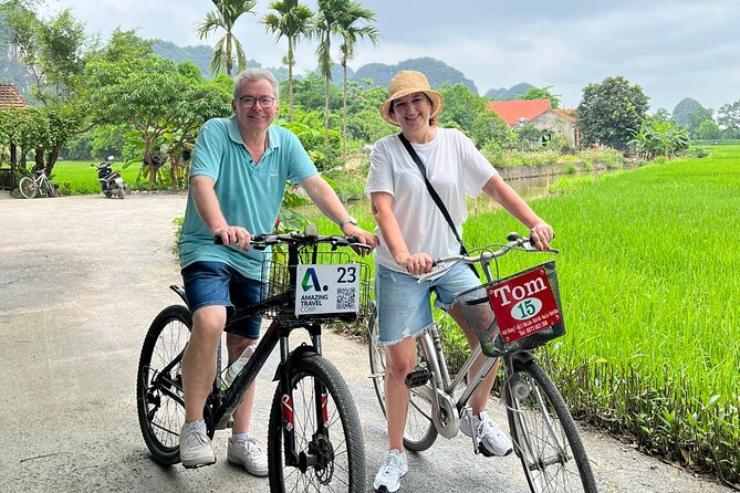 Private Full-day Tour in Quintessence of Ninh Binh - Mua Cave and the climb to Ngoa Long Mountain