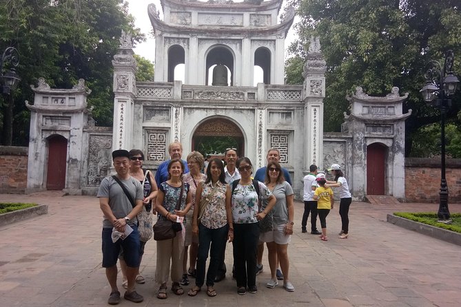 Private Hanoi city tour full day - Dong Xuan Market and Hanoi’s daily rhythm