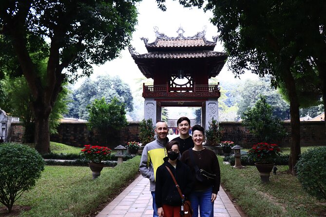 PRIVATE Hanoi City Tour One Day - Hoa Lo Prison and the difficult parts of Hanoi’s past