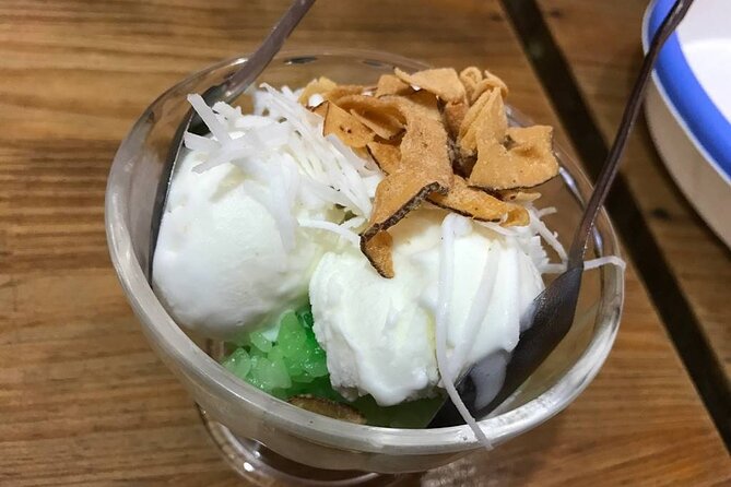 Private Hanoi Food Tour with Train Street and Local Delights - Why a private food tour can be worth $40