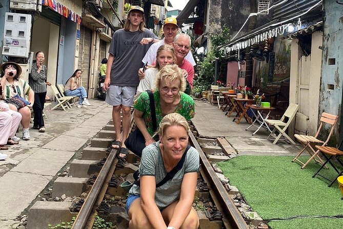 Private Hanoi Sightseeing Tour by Army Jeep - B-52 Victory Museum and the wartime story