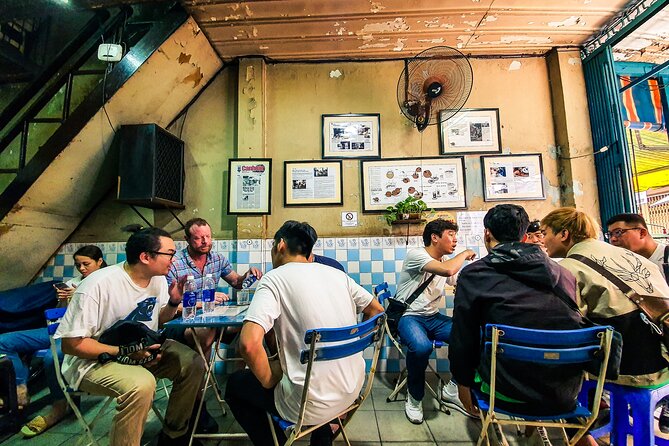 Private Local Food 4-hour Scooter Tour in Ho Chi Minh City - Learn the coffee routine at Cheo Leo Cafe