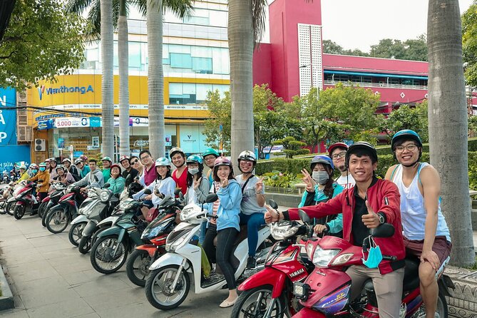 Private Local Food 4-hour Scooter Tour in Ho Chi Minh City - Finish with chè and other local sweets