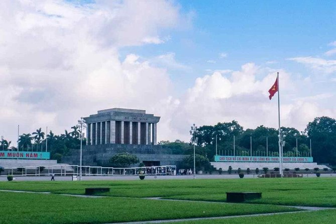 Private LUXURY Hanoi City Full day guided tour - Choosing between the Ethnology Museum and Temple of Literature