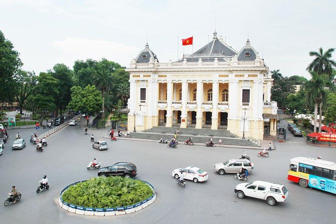 Private LUXURY Hanoi City Full day guided tour - Hoan Kiem Lake, Ngoc Son Temple, and the Old Quarter