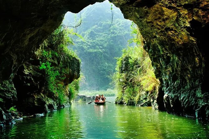 Private Ninh Binh Full Day (Bich Dong -Tam coc -Mua cave- Biking) - Cycling through villages and rice fields
