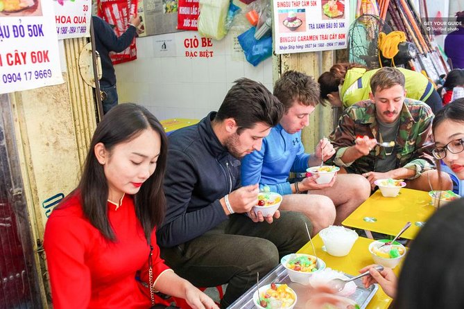 Private Street Food Tour - Walking Hanoi Old Quarter - The first tastes: noodles, grilled pork, and Vietnamese bread