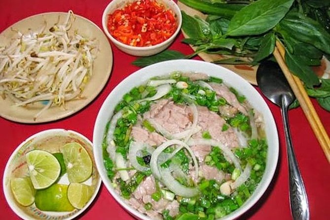 Private Tour: Hanoi Street Foods - Train Street - Hidden Gems - The guide can shape the whole experience
