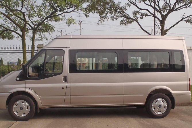 Private transfer between Hanoi Airport (HAN) and Hanoi Old Quarter - Finding your driver without airport confusion