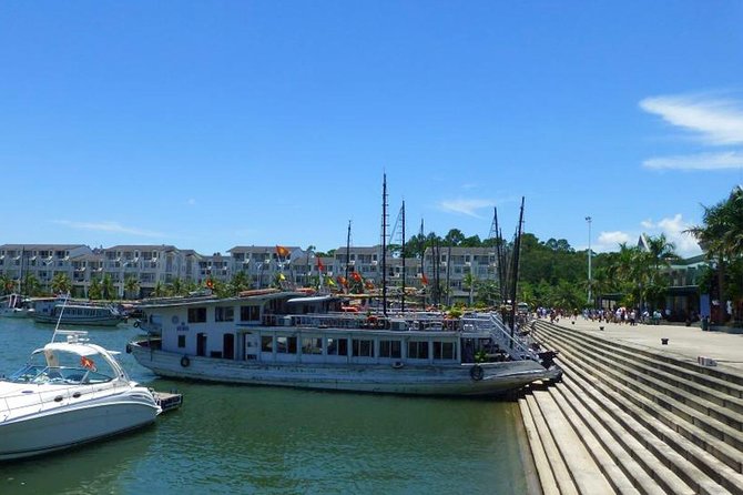 Private transfer between Hanoi and Halong - Airport pickup at Hanoi: what to arrange before you fly
