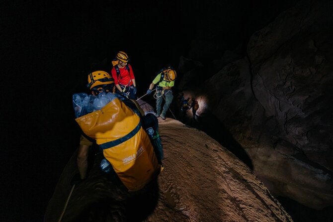 Pygmy Cave | The magnificent cave in Phong Nha | 2 days 1 night - Key points at a glance
