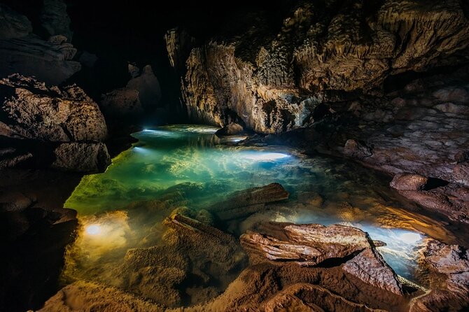 Pygmy Cave | The magnificent cave in Phong Nha | 2 days 1 night - The doline gives the route a dramatic pause