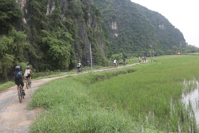 Red River island backroad, Rural Countyside Area and Train Street - Why Red River Island makes this ride worthwhile