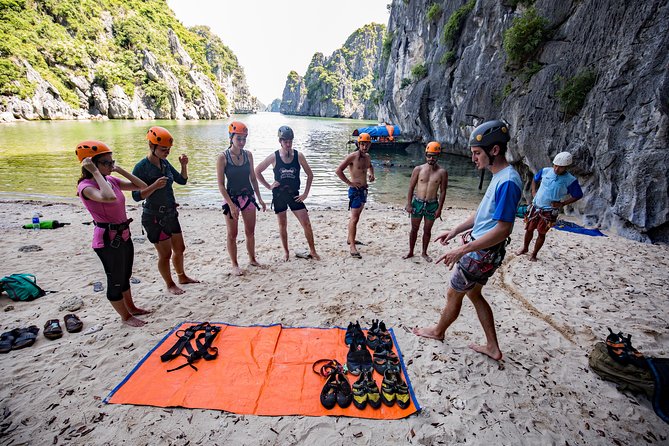 Rock Climbing Tour at Moody Beach - Cruising across Lan Ha Bay to Moody Beach
