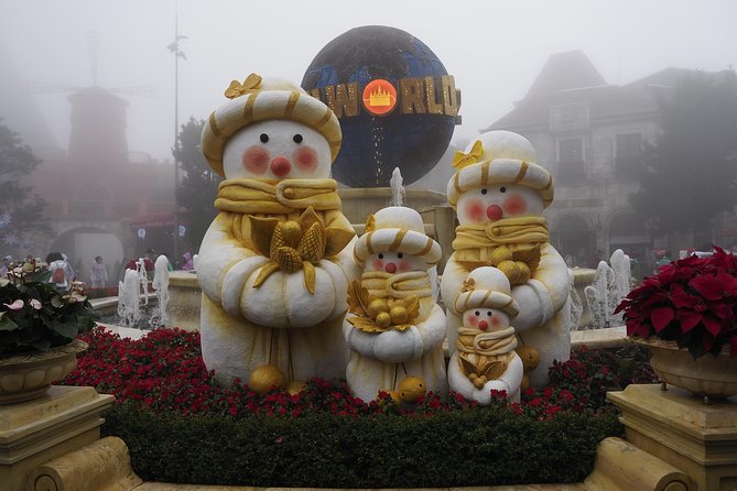 Round trip Transfer from Danang to Ba Na hills for Golden Bridge - Crowds, photographs, and honest expectations