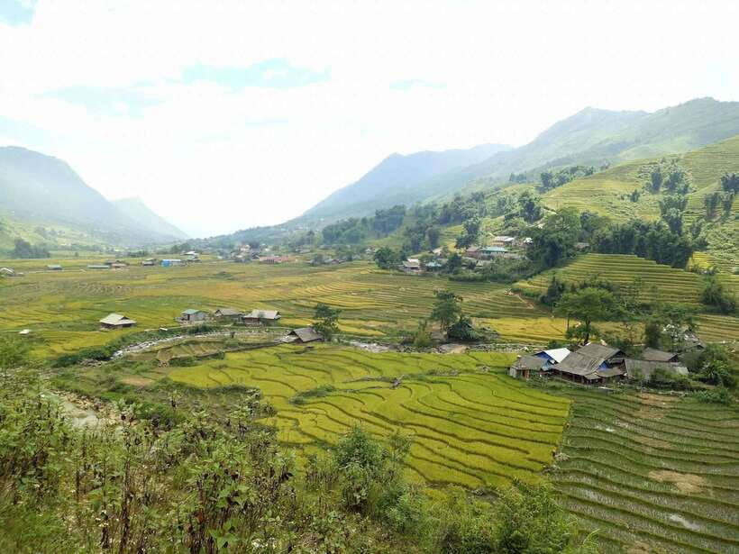 Sa Pa: Muong Hoa Valley Trek and Local Ethnic Villages - Lunch inside a village home
