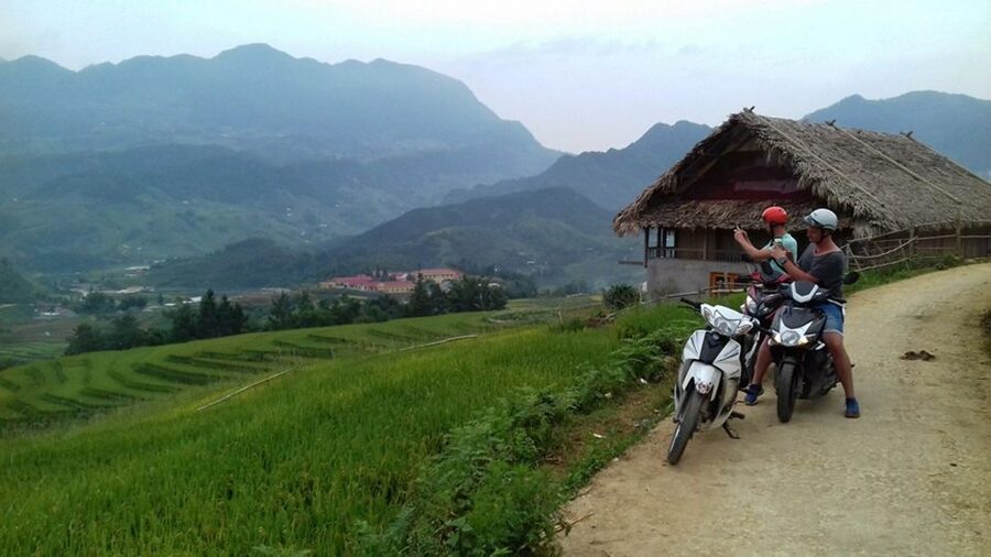 Sa Pa: Private Guided Tour on a Motorbike with Lunch - Hmong village homes and terraced hills