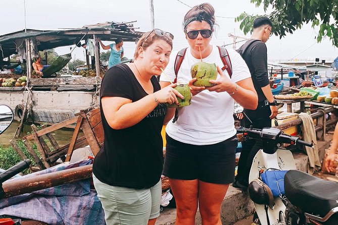 Saigon Night Sights & Local Food by Motorbike| Opt: Ao Dai Riders - What four hours and $25 really buy you