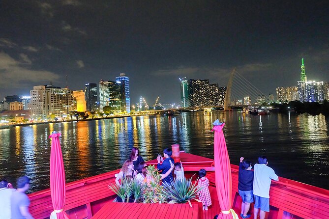 Saigon River Dinner Cruise: Buffet, Set Menu, Fine Dining (3hrs) - The 60 to 120 minute Saigon River route