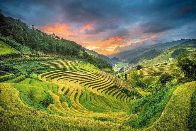 Sapa 2 Days 1 Night From Hanoi - Overnight in Hotel - The Y Linh Ho to Ta Van trek