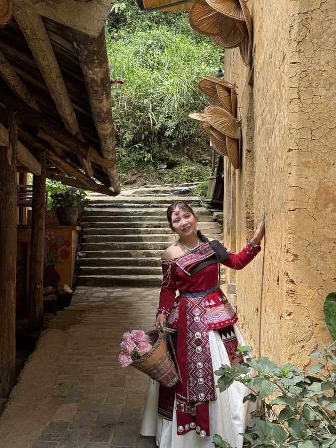 Sapa: Cat Cat Village, Moana, Alpine Coaster, Fansipan Cable - Fansipan at 3,143 metres without a hard climb