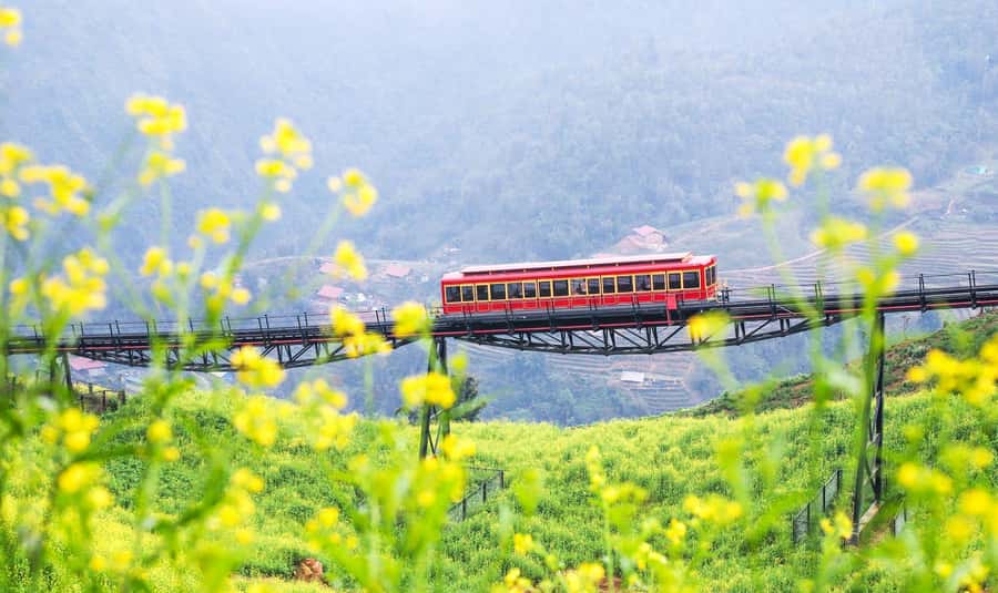 Sapa: Cat Cat Village, Moana, Alpine Coaster, Fansipan Cable - Guides who make the difference