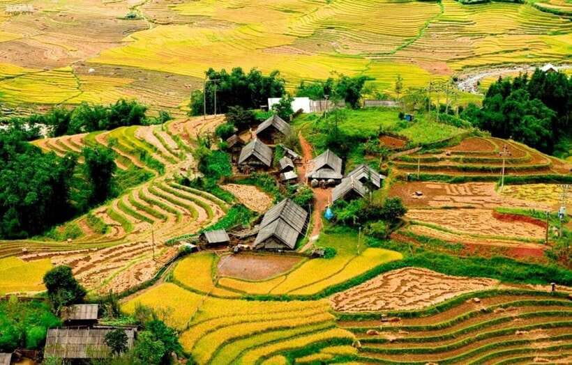 Sapa: Eco Adventure Terrace Fields and Local Villages Trek - Y Linh Ho Village and the river crossing