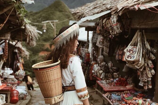 Sapa: Fansipan Cable, Cat Cat Village & Moana Instagram Tour - Riding the Muong Hoa monorail and Fansipan cable car