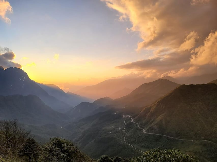 Sapa: Private Highlights Day Tour with Lunch - Lunch with a village connection