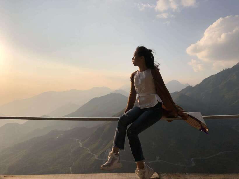 Sapa: Private Highlights Day Tour with Lunch - Sa Pa Market, a short town reset