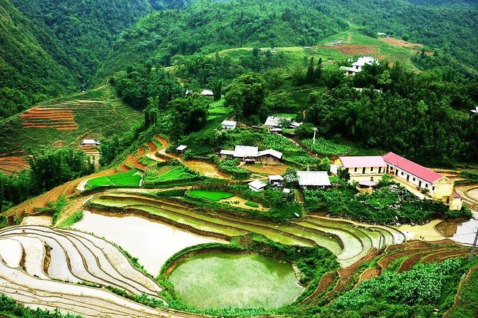 Sapa Tours 2D1N stay At 4 stars hotel nice Sleeping Bus TRANSFER - Lao Chai Lunch and Hmong Village Life