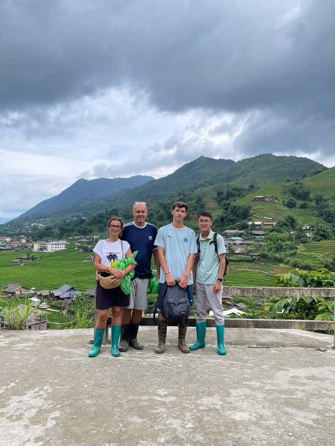 Sapa: Y Linh Ho - Lao Chai, and Ta Van Trekking Day Tour - Y Linh Ho and the Black Hmong way of life