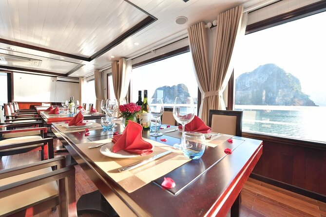 Sapphire Cruise 3 Days Tour into Halong Bay (2 Nights on Boat ) - Day three: quiet water, final lunch, and the ride home