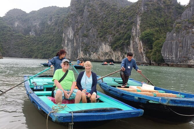 Shore Excursion: Wonderful Heritage Day Cruise at Halong Bay - Guides make a major difference