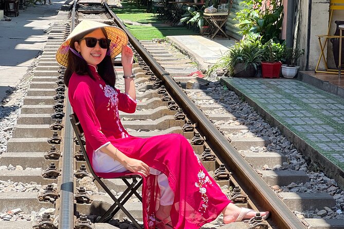 Small Group Half-day Hanoi City Tour with Train Street Visit (4h) - Tran Quoc Pagoda beside West Lake
