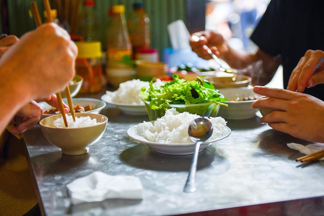 Small-Group Street Food Cyclo Tour of Hanoi Old Quarter - What the walking route adds