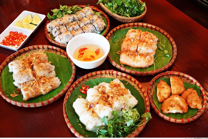 Street Food by Walking Tour for 3 hours in Hanoi, Vietnam - Why guide Thao matters