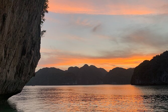 Sunset & Bioluminescent Plankton Kayaking Lan Ha bay - Why the dark-water plankton is the main event