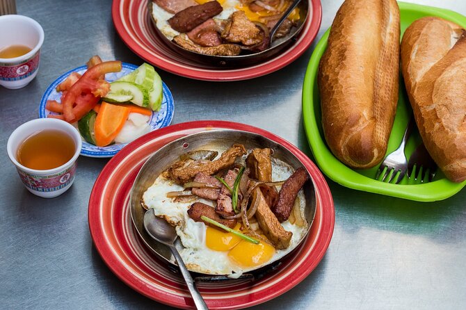 Super Niche Walking Street Food Tour in Ho Chi Minh City - Walking through traffic is part of the lesson