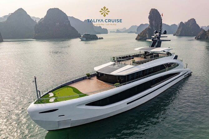 Taliya Day Cruise: Top Luxury Tour in Halong Bay & Lan Ha Bay - 10:00 check-in and the first Halong Bay views