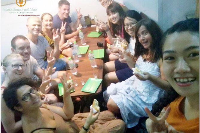 Tasting 8 Different Hanoi Street Foods at Noon Time - Walking through the Old Quarter with Elena