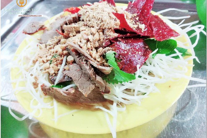 Tasting 8 Different Hanoi Street Foods at Noon Time - The market and northern-style food