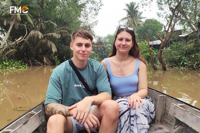 The hidden Fabulous Floating Market and Small Canal - Guides can shape the whole morning